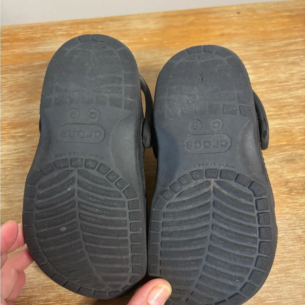 CROCS Black Water‎ Shoes Classic Comfort with Dinosaurs